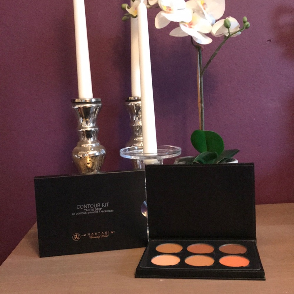 Anastasia Beverly Hills Contour Kit